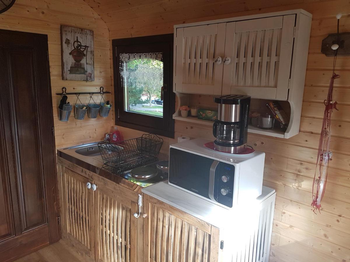 Roulotte Panoramique Du Moulin Bed & Breakfast Chatillon-sur-Marne Bagian luar foto